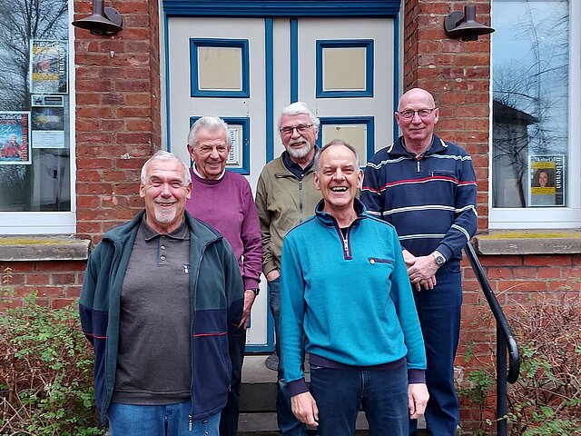 Sportabzeichen Die Sportabzeichen Prüfer Harry, Horst, Helmut, Günter und Burkhard